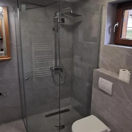 Vucja Reka فندق *