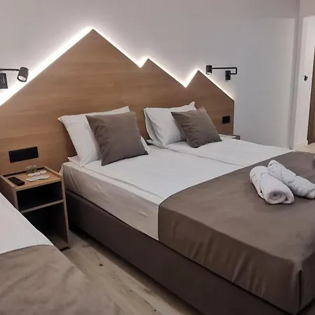 Vucja Reka * Crni Vrh